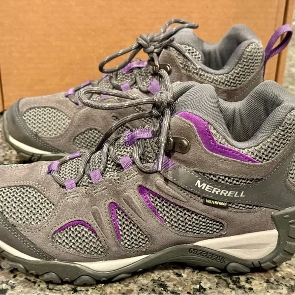 MERRELL Women’s Yokota 2 Mid Hiking Boots Size 8.5M Waterproof Excellent - Picture 3 of 16